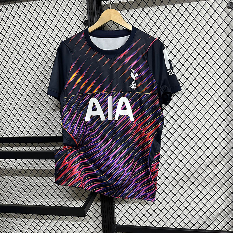 Tottenham Hotspur Special — Black / Multicolor