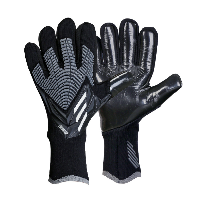 Predator Goalkeeper Gloves — Black