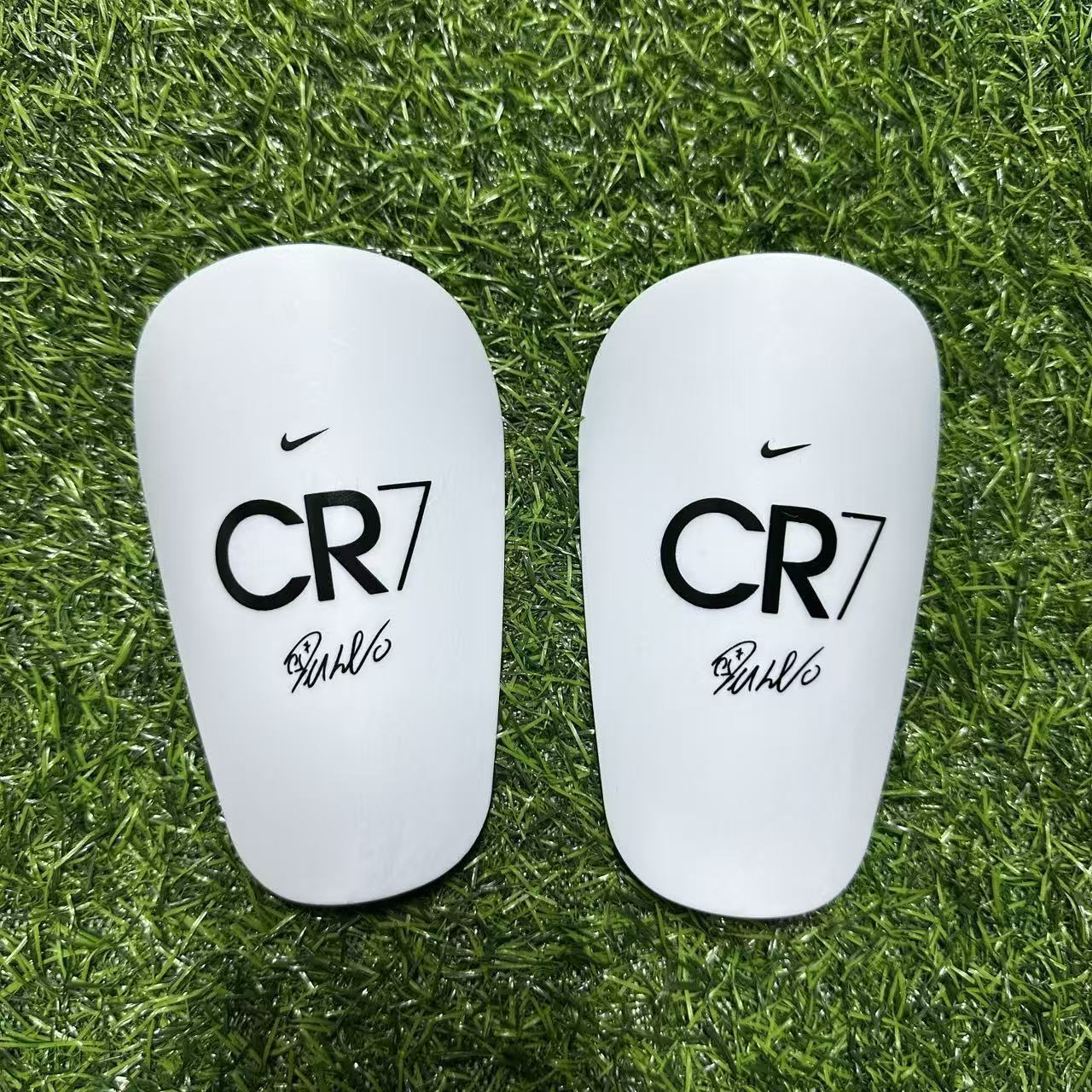 Nike CR7 Mini Shin Guards — White